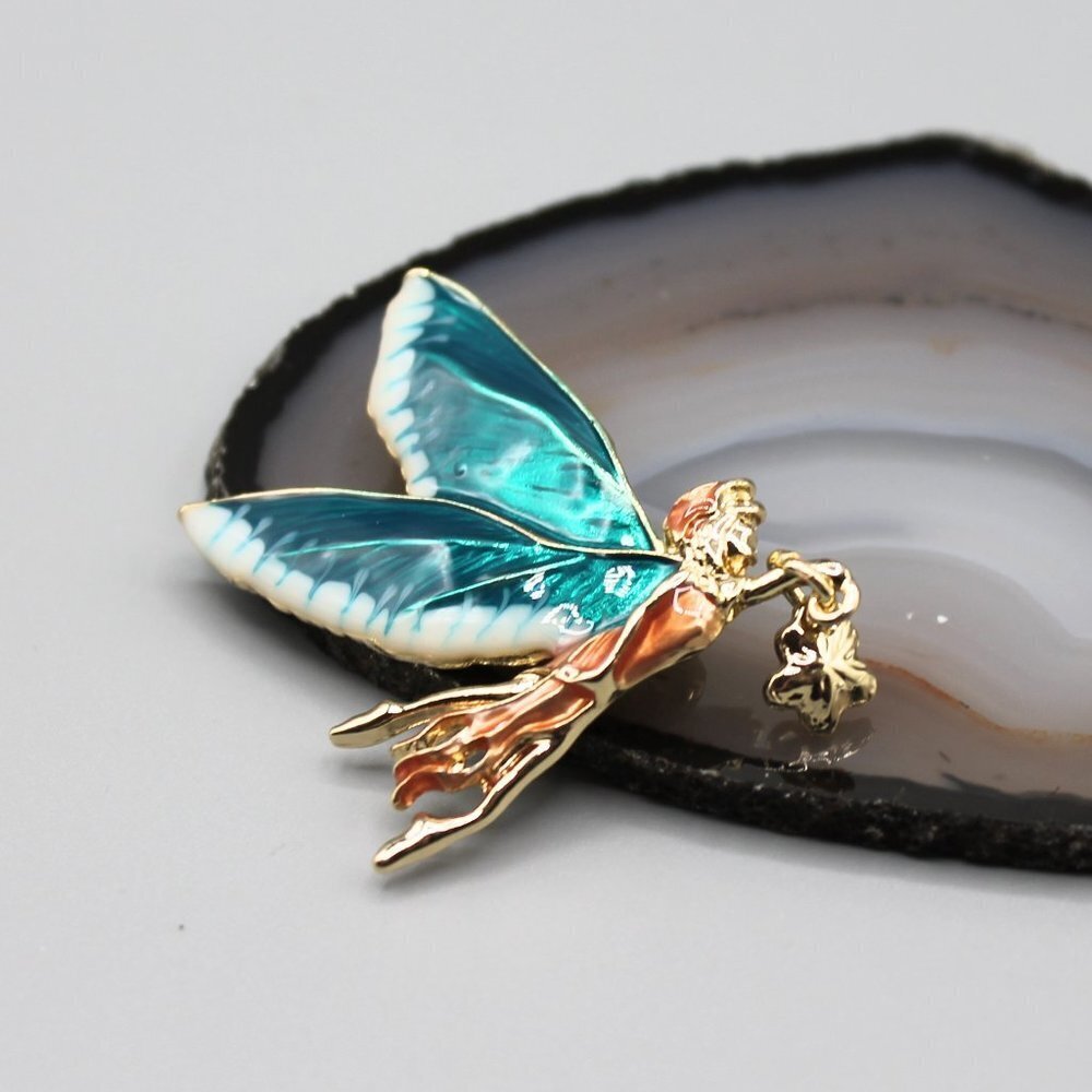 Fairy pin brooch jewelry fashion fantasy gold tone wings star cute adorable